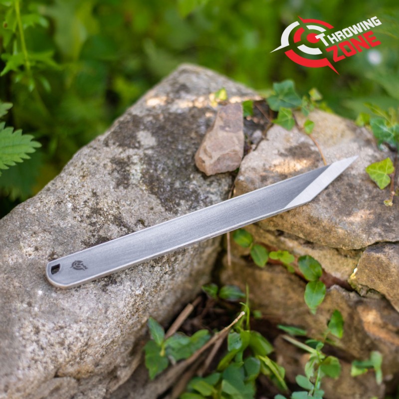 3 Flying Tranchet throwing knives